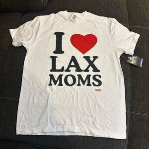 NWT Comfort Colors Red Heart T-Shirt I LAX MOMS GRAPHIC IN THE FRONT SIZE M